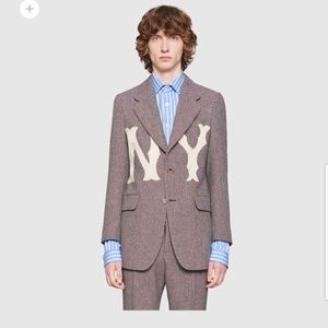 Meet your Posher, Clifton